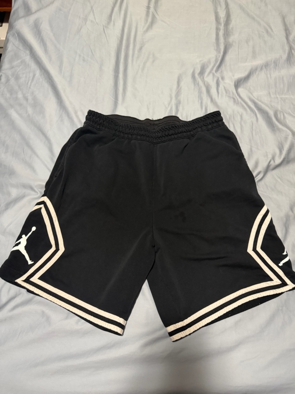 Jordan Black shorts - Picture 1 of 3